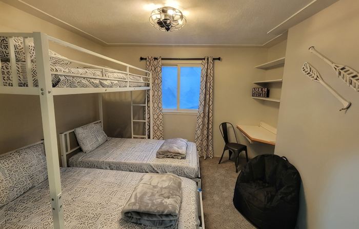 Updated Higgins Cottage w/ AC - Walking Distance to Higgins & Boat Parking