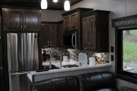 2019 40' 5th wheel on quiet property in the country with spectacular river views - 3-Star
