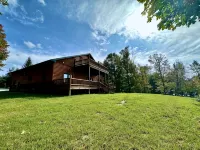 4bd/5ba Luxe Log Cabin - Sunset View of Torch Lake, Hiking Trails, Premier Golf - 5-Star