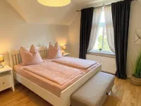 Bright and central apartment with 2 bedrooms, 100 m² living space - Wifi