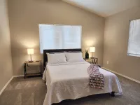 Quiet neighborhood, spacious home, near many activities. - 3-Star