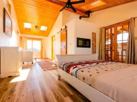 Fully Remodeled Cabin with breathtaking views Hotels in Bailey