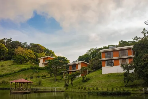 Burbi Lake Lodge Monteverde - Wifi