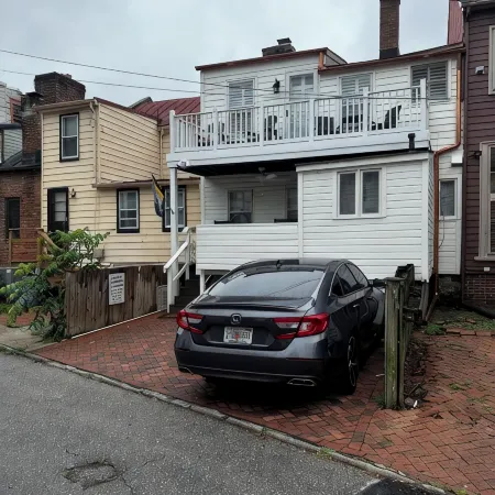 Walk to the Naval Academy and Historic Annapolis.  Private Parking at the Home.