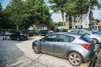Hotel 't Paviljoen - Parking