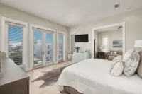 Luxurious Sea Grove Home with beach view and private beach Access. - Luxury