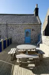 Sea Views, Sauna, Jacuzzi Bath, Decking, BBQ, Summer House, Perfect! - Kitchens