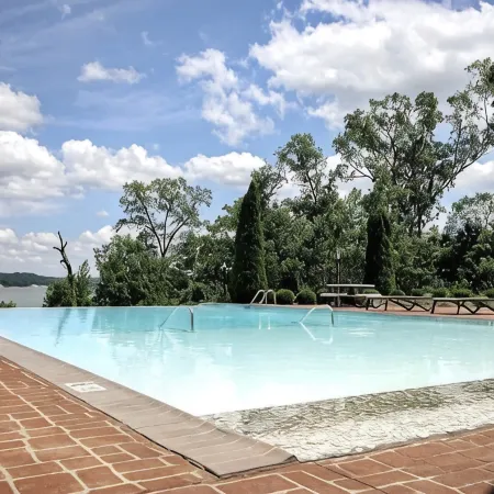 Beautiful New Home at Kentucky Lake with Community Pool! Close to Murray State!