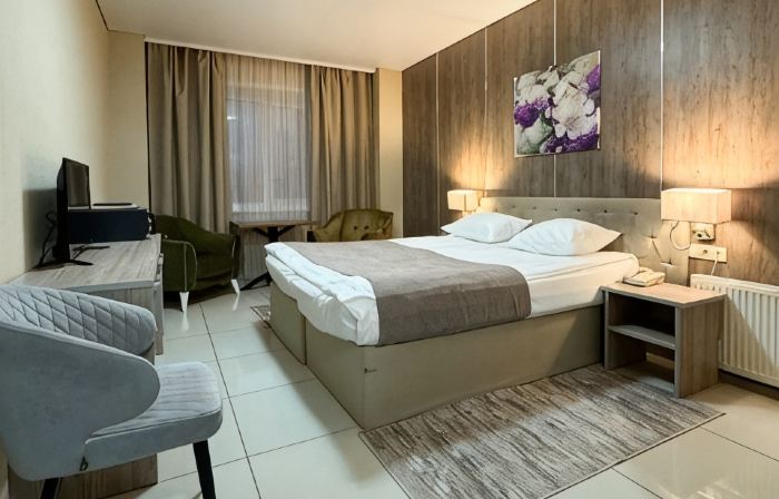 Central Hotel