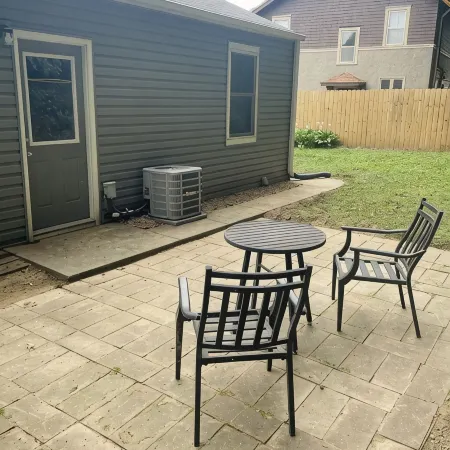 Cozy Council Bluffs Bungalow 10 mins from Omaha