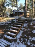 Log home nestled in tall pines near Norway Lake - バルコニー