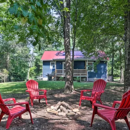 NEW! Charming Cabin by Cumberland Mtn State Park
