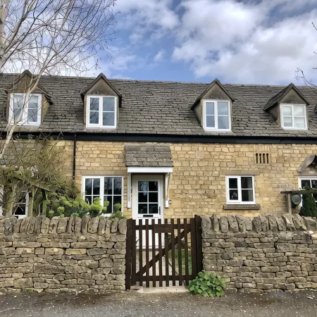 Noel Cottage - Central Cotswolds Stone Cottage For Two In Chipping Campden