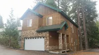 King’s Cabin Mtn Retreat at Shaver Lake! – Nr Village, wifi, A/C, Prem Property! - Chalets
