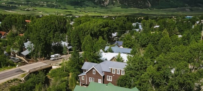 The Kebler Home: Walk to Elk Ave! Dog Friendly! Hotels in Crested Butte