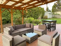 Outdoor Living and Indoor Bar - Entire house - walk to Autzen Stadium - 4 ดาว