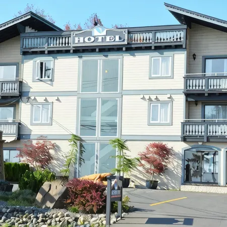 Heron's Landing Hotel
