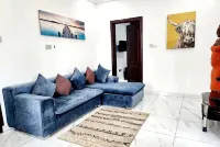Beautiful Cozy 2 Bed Near Highway - Homestays