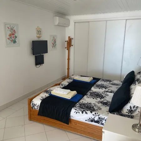Cerro Branco Albufeira sea-view apartment - close proximity to beach and town