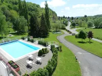 Domaine du Revermont - Logis Hotel - Pools