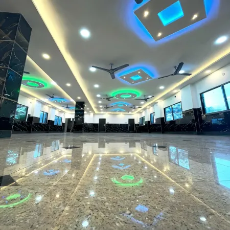 Hotel Diamond Inn