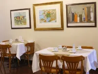 Village Hotel - breakfast