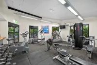 Resort Living < 10mins CBD ~ 2Bed / 2Bath / 1Car - Gym