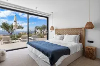 Newly constructed Luxurious Family Villa with Infinity Sunset & Tennis court! - balcony