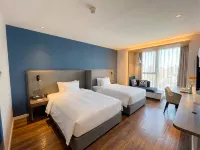 RONGCHENG HOLIDAY HOTEL - 2-Star