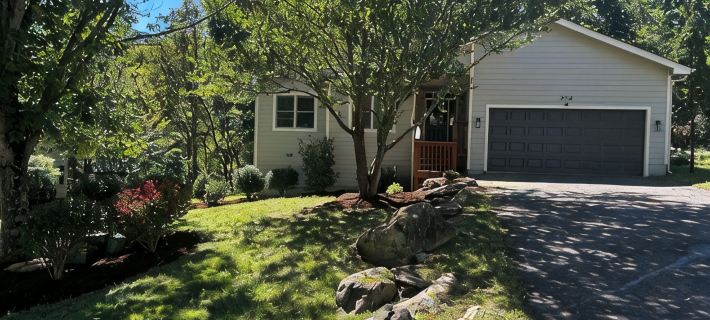Relaxing retreat on Otter Falls with views of Grandfather Mountain. Hoteles en Seven Devils