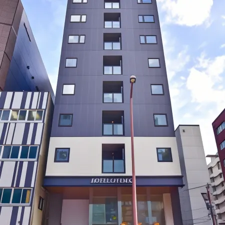HOTEL LiVEMAX Fukuoka Tenjin West Отели рядом с достопримечательностью «Железнодорожная станция Акасака»