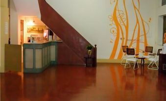 Hotel Morales Inn - Housity