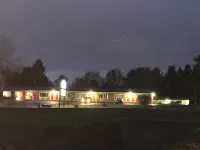 Baw Beese Inn Hotels near Rite Aid Pharmacy