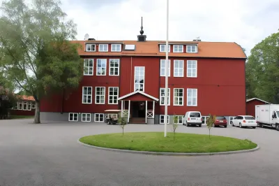 Déus Longstay Hotels near Equmeniakyrkan Upplands Väsby