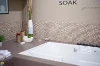 Beyond Bliss Suites & Spa Hotels in Powell River