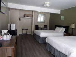 Ray Lyn Motel