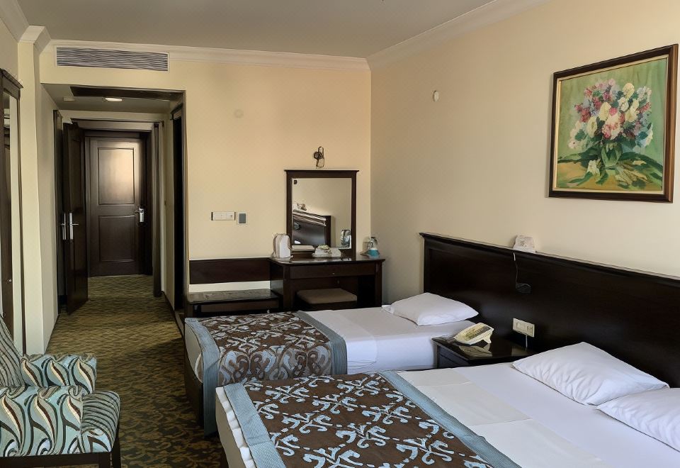 Omur Hotel