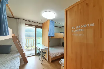 Tongyeong Slobbie Guest House