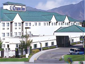 Crystal Inn Hotel & Suites - West Valley City