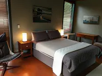 Piha Beachstay Accommodation