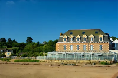 Best Western Plus les Terrasses de Brehat Hotels near Centre Commercial Carrefour Paimpol Kerpuns