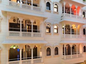 Jyoti Mahal - A Heritage Hotel - New Delhi