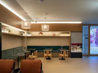 Mythic Valencia Hotels near Benicalap