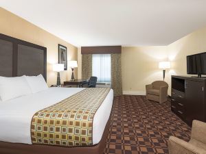 La Quinta Inn by Wyndham Buffalo Airport