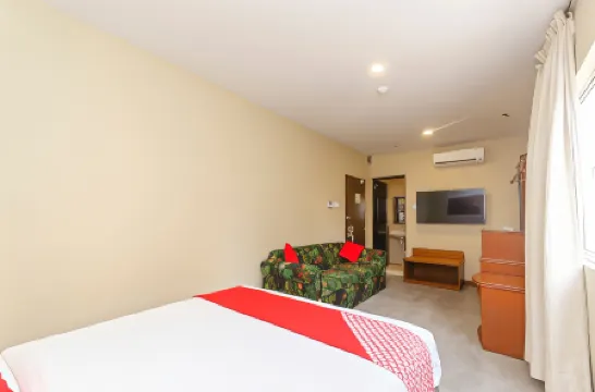 Aladdin Dream Hotel Отели рядом с достопримечательностью «Asia Metropolitan University»