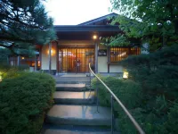 金澤湯湧溫泉 湯之出旅館 湯湧溫泉附近的飯店