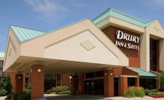 Drury Inn & Suites St. Louis Fairview Heights