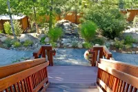 North Lake Lodges & Villas Hotels near Village Toys