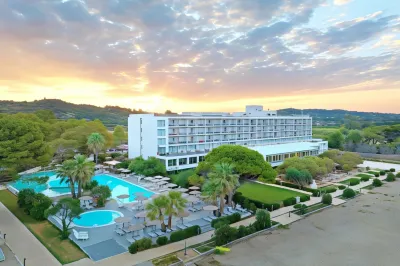 Ninos Grand Beach Hotel & Resort