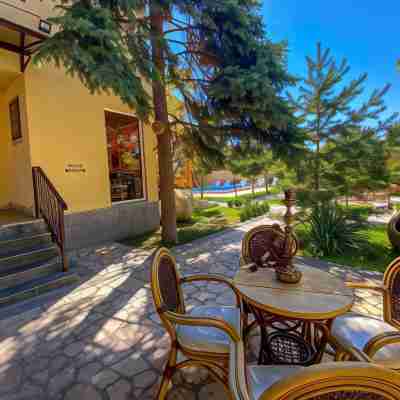 Cozy Villa Yerevan Hotel Exterior